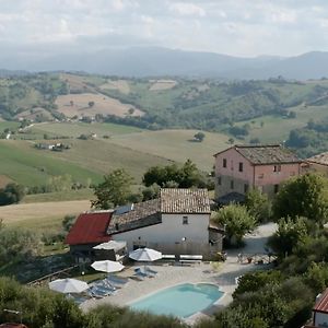 Gasthaus Colle Regnano Tolentino Exterior photo