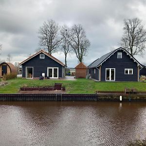 Villa Waterhuis Friesland Oudwoude Exterior photo