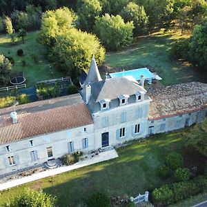 Bed and Breakfast Domaine du Grand Ormeau Semillac Exterior photo