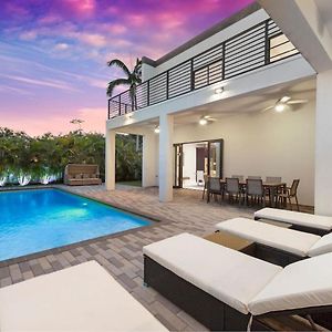Villa Granada Modern Luxury In Massive Mansion With Heated Pool Miami Exterior photo