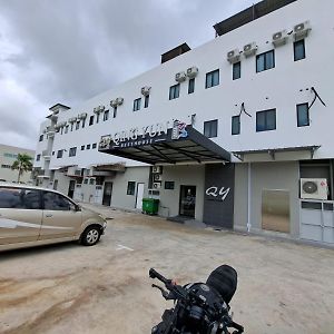 Qing Yun Hotel, Brunei Darussalam Bandar Seri Begawan Exterior photo