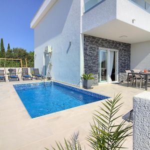 Villa Ferienhaus Mit Privatpool Fuer 8 Personen Ca 110 Qm In Medulin, Istrien Suedkueste Von Istrien Exterior photo