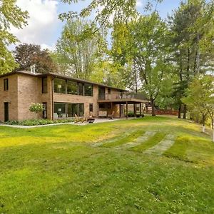 Villa Bassett Creek Retreat Minneapolis Exterior photo