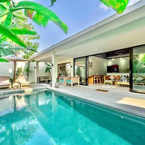 2Br Villa Yuna Private Pool & Bathub Seminyak Area Kerobokan Exterior photo