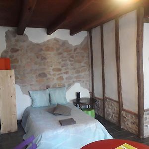 Ferienwohnung Chambre Double Vallon-en-Sully Exterior photo