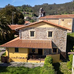 Villa La Casona Del Cura III Pravia Exterior photo