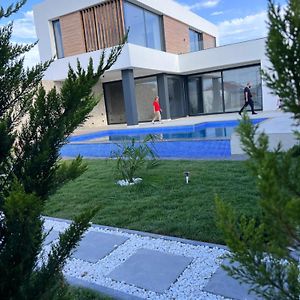 Modern Villa Baku Exterior photo