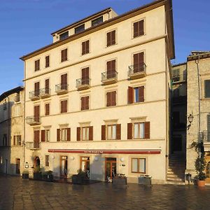 Hotel Zunica Ospitalita Dal 1880 Civitella Del Tronto Exterior photo