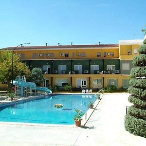 Hotel Rio Piscina Priego de Córdoba Exterior photo