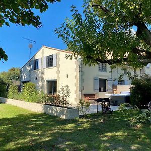 La Maison Du Champ De Beaumont Galgon Exterior photo