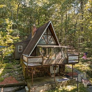 Escape In Our Rain-Forest A-Frame Cabin-Retreat 1Hour From The Pononos Harveys Lake Exterior photo