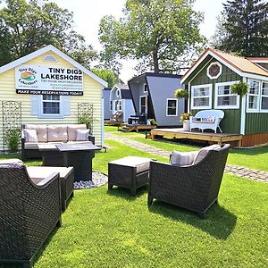 Hotel Tiny Digs Lakeshore - Tiny House Lodging Muskegon Exterior photo