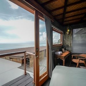 Archie Home Uluwatu Exterior photo