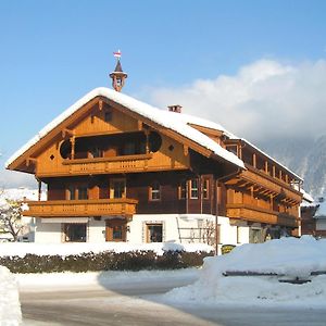 Hotel Pension Regina Mayrhofen Exterior photo