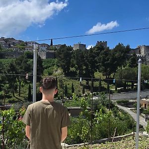 Ferienwohnung Meti&Lika Castle View Berat Exterior photo