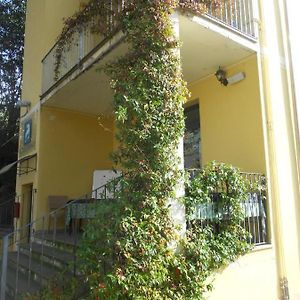 Ferienwohnung Il Rampicante-Monticelli Terme Exterior photo