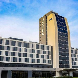 Hotel Pannonia Tower Parndorf Exterior photo