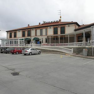 Hotel Hostal Las Fuentes Arévalo Exterior photo