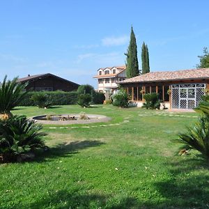 Villa Agriturismo La Colombaia Capua Exterior photo