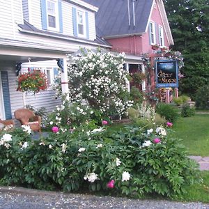 Bed and Breakfast Au Coeur De Magog Exterior photo