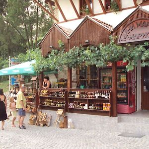 Hotel Mario Complex Mělník Exterior photo