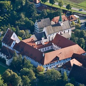 Hotel Tagungshaus Kloster Heiligkreuztal Altheim  Exterior photo