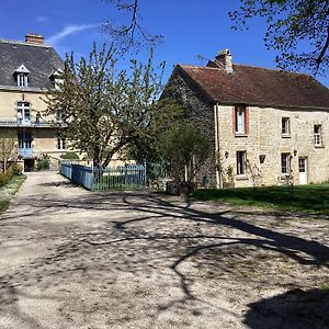 Villa La Closerie De Gigny Maison Templiere Avec Piscine,Jacuzzi Exterior photo