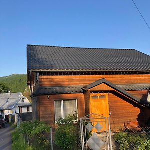 Hotel Садиба Криниченька Jaremtsche Exterior photo