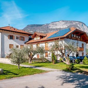 Villa Antico Fienile Agritur Mezzocorona Exterior photo