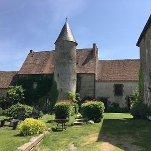 Bed and Breakfast Chateau Mareuil Brigueuil-le-Chantre Exterior photo