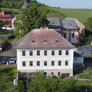 Hotel Pension Nahorecice Valec Exterior photo