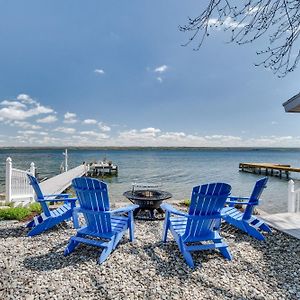 Villa Waterfront Romulus Getaway With Private Dock! Exterior photo