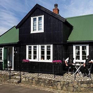 Villa A Pearl In The Center Of The Center Of Thorhavn Tórshavn Exterior photo