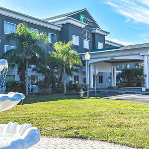 Holiday Inn Express & Suites Cocoa, An Ihg Hotel Exterior photo