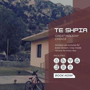Villa Te Shpia Baks-Rrjoll Exterior photo