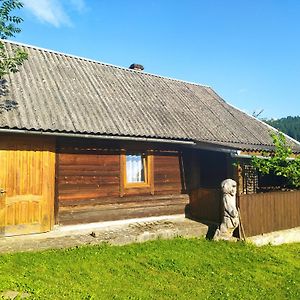 Starovitska Hata - Ethno-Cottage Werchowyna Exterior photo