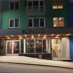 Charming 3-Bedroom Apartment In The Heart Of Kristiansund Exterior photo