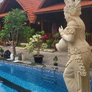 Uli Wood Villa, Jimbaran Bali - Near Gwk Exterior photo