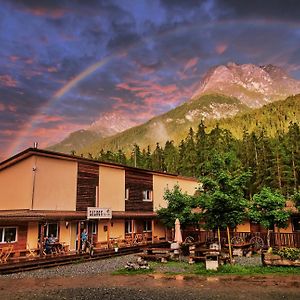 Hotel Reitstall und Saloon San Jon Scuol Exterior photo