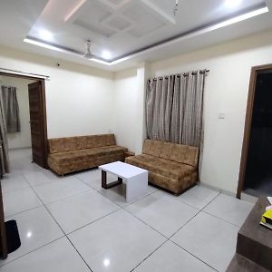 Ferienwohnung Pent House 1Bhk Flat With Personal Terrace Indore Exterior photo