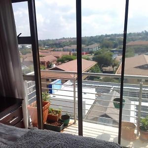 Lovely Room With A View Johannesburg Exterior photo