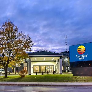 Comfort Inn Montreal Airport Pointe-Claire Exterior photo