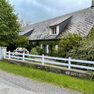 Bed and Breakfast Une Pause En Correze Sarroux Exterior photo