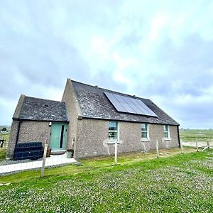 Villa Modern Refurbished Church Nr Butt Of Lewis Beaches Port of Ness Exterior photo