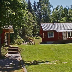 Villa Idyllisch Am See Gelegenes Schwedenhaus Mit Eigener Sauna Hovsnäs Exterior photo