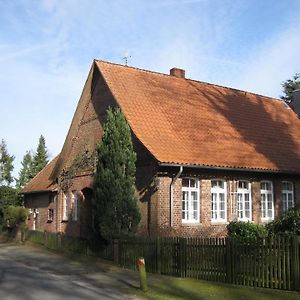 Ferienwohnung In Ehemaliger Dorfschule Am Dorfrand Bergen  Exterior photo