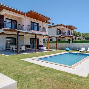 Villa W Pool And Garden 10 Min To Beach In Foca Izmir Exterior photo