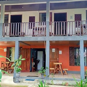 Bed and Breakfast Gecko de Tortuguero Exterior photo