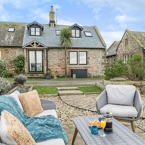 Villa Luxurious & Modern On-The-Beach Family Retreat Boulmer Exterior photo