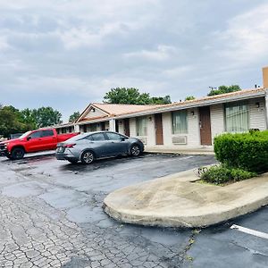 Cozy Garden Inn By Oyo Hwy 40 Richmond Exterior photo